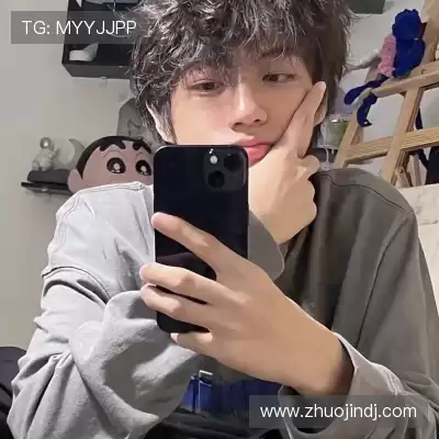 蓬盈冉